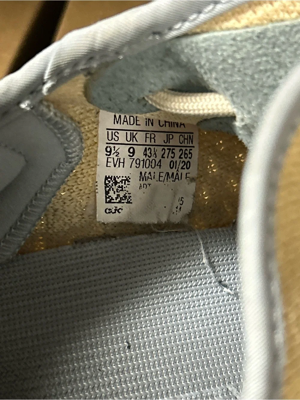 Yeezy Size 9.5 Men